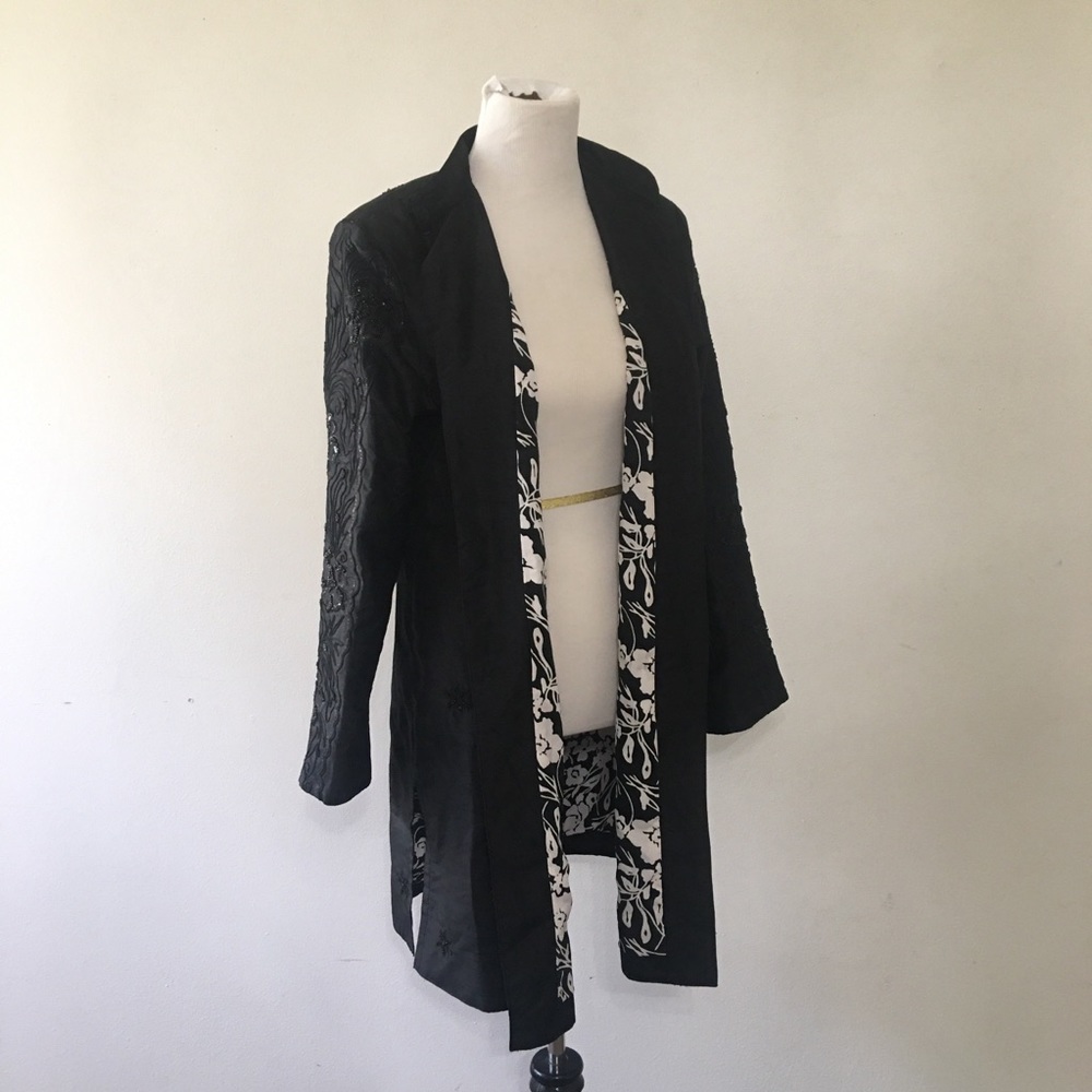 Blutique Women’s Black Coat
